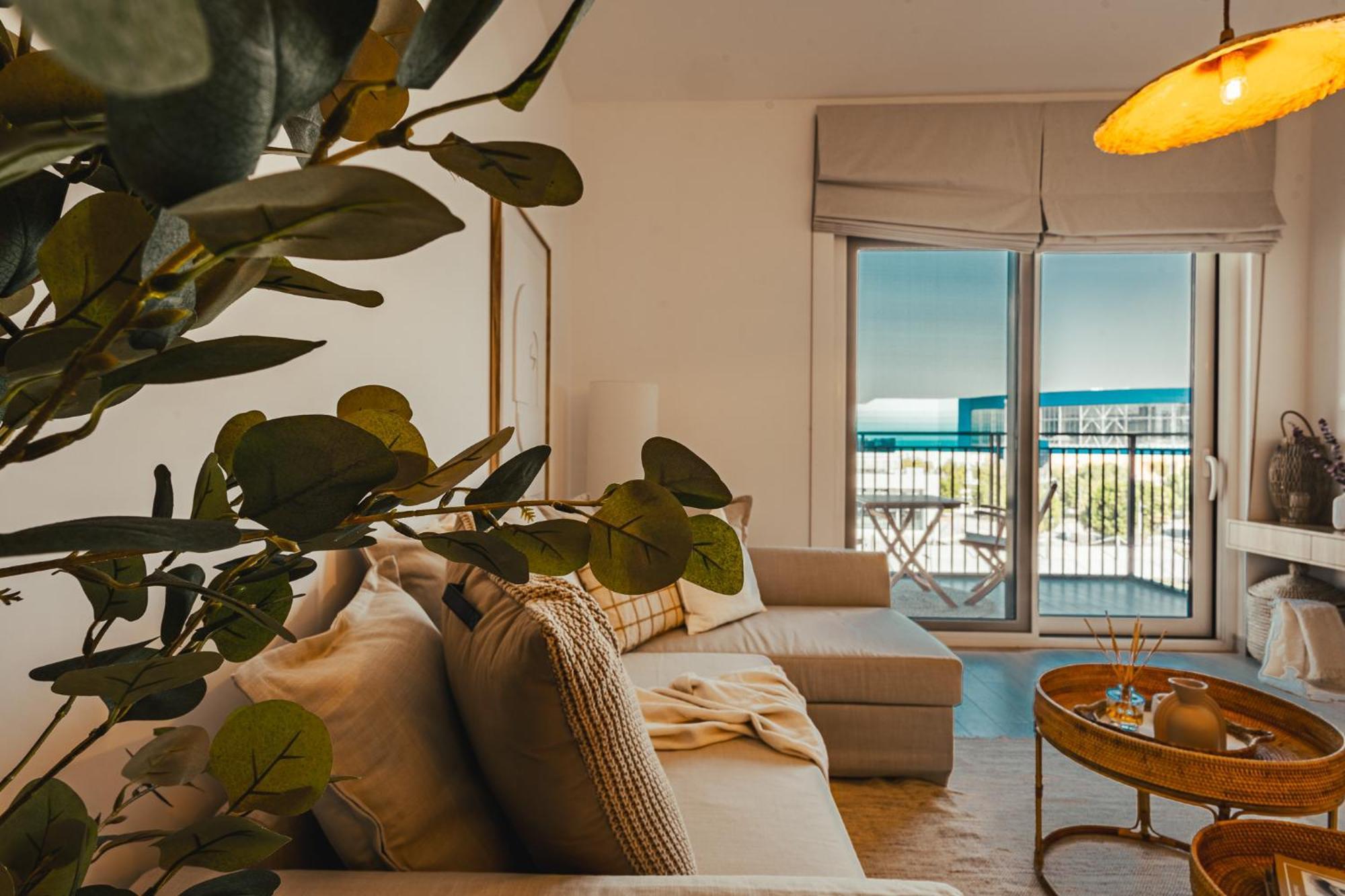 Voyage'S Stylish 1Br At Waters Edge Apartamento Abu Dhabi Exterior foto
